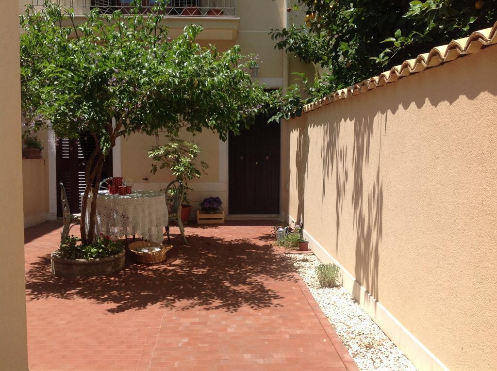 Casa Pinu Apartment San Michele di Ganzaria ภายนอก รูปภาพ